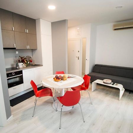 Apartman Gusar -Top Position, Close To The Center And The Beach, Fully Equipped โอมิช ภายนอก รูปภาพ